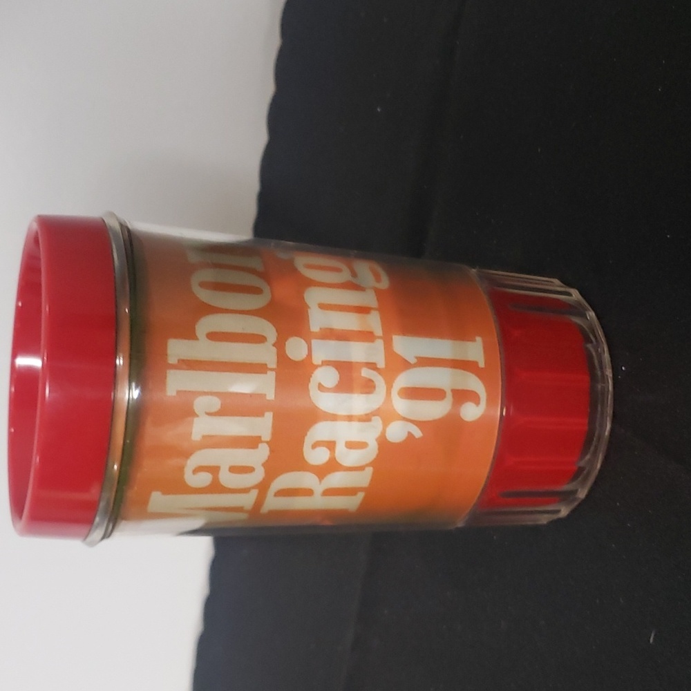 Marlboro Racing 1991 Plastic Mug Hologram